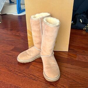 Ugg classic boots